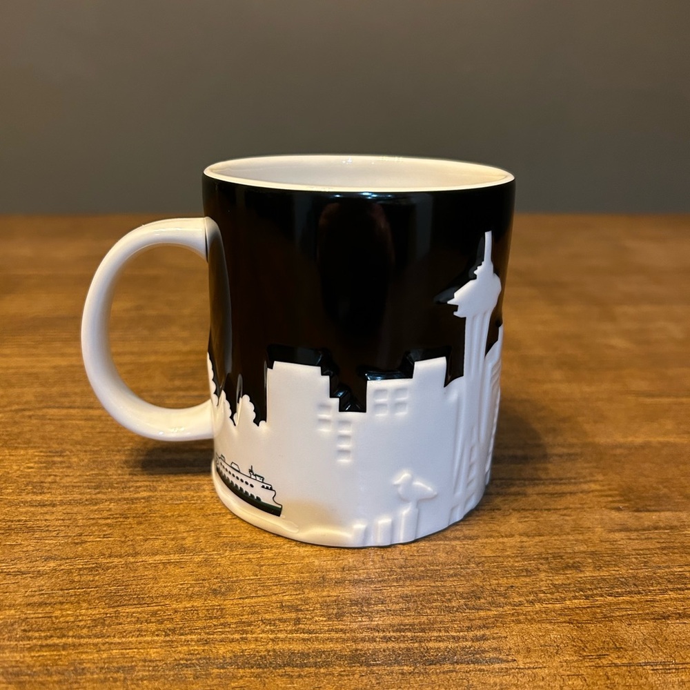 Starbucks Seattle Skyline 3D Collectors Series Coffee Mug